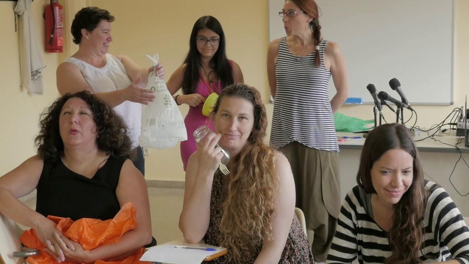 Una imagen del documental 'Reporteras del buen rollo'.