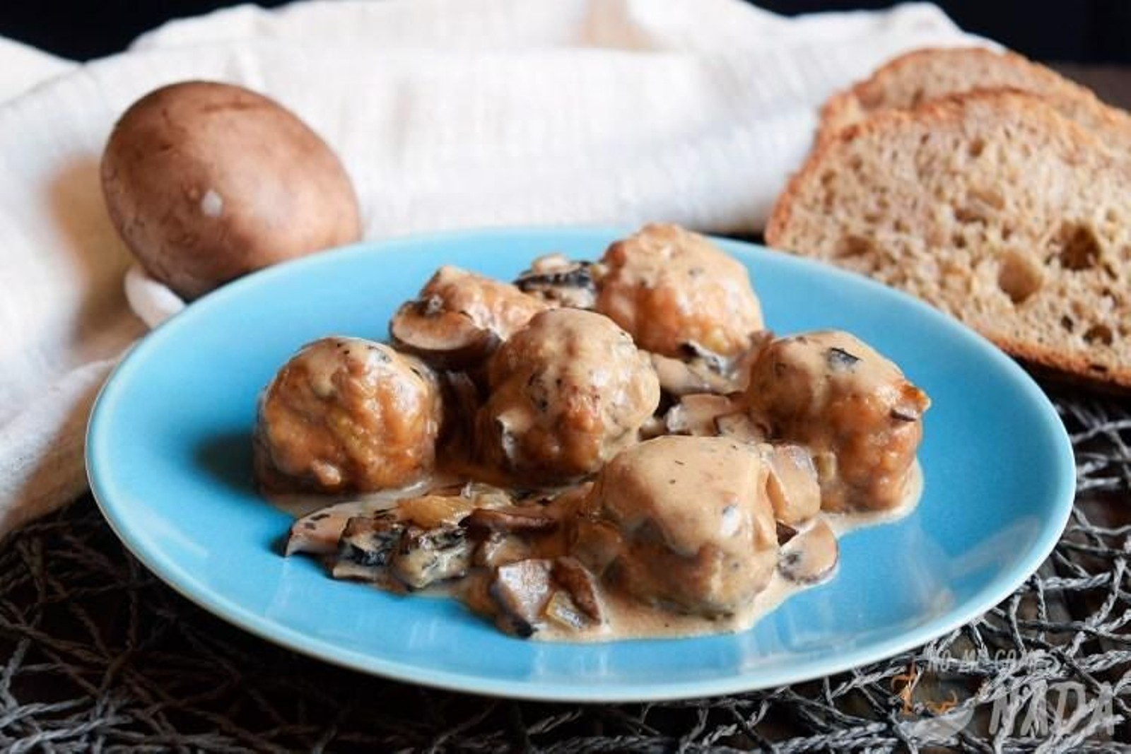 Receta de albóndigas de pollo con setas