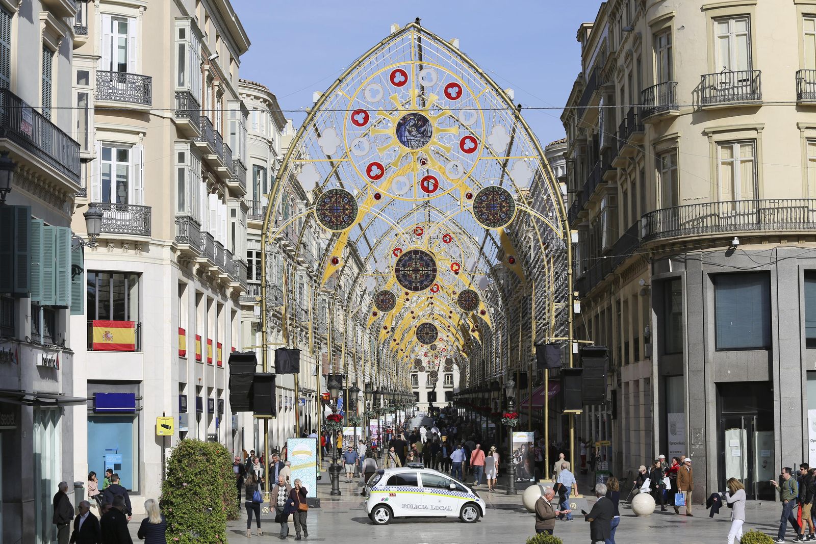 El alumbrado de la calle Larios que simula una Catedral.