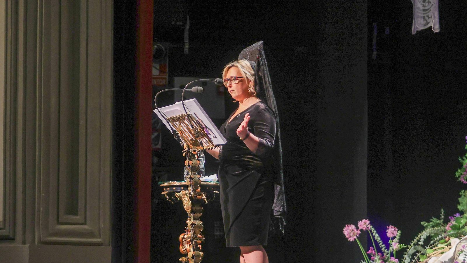 Fotogalería: El Pregón Oficial de la Semana Santa de Granada 2025