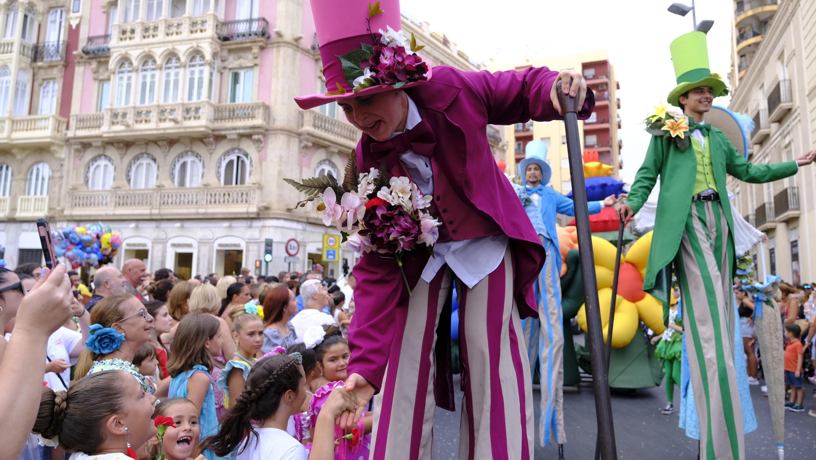 Las mejores imágenes de la Batalla de Flores de Almería