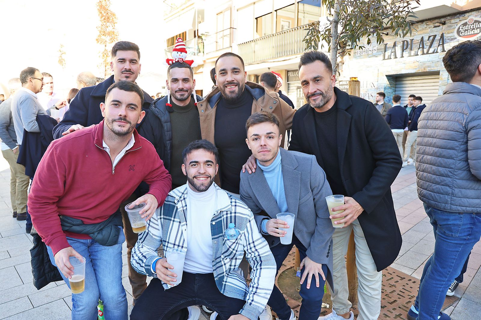 Imágenes de la fiesta del 24 de diciembre en las calle de Huelva