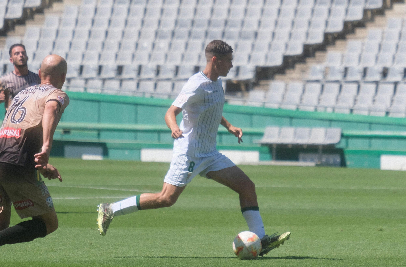 Las mejores fotos del pase del Córdoba B ante el Ciudad de Lucena en el 'play off' de ascenso a Segunda RFEF