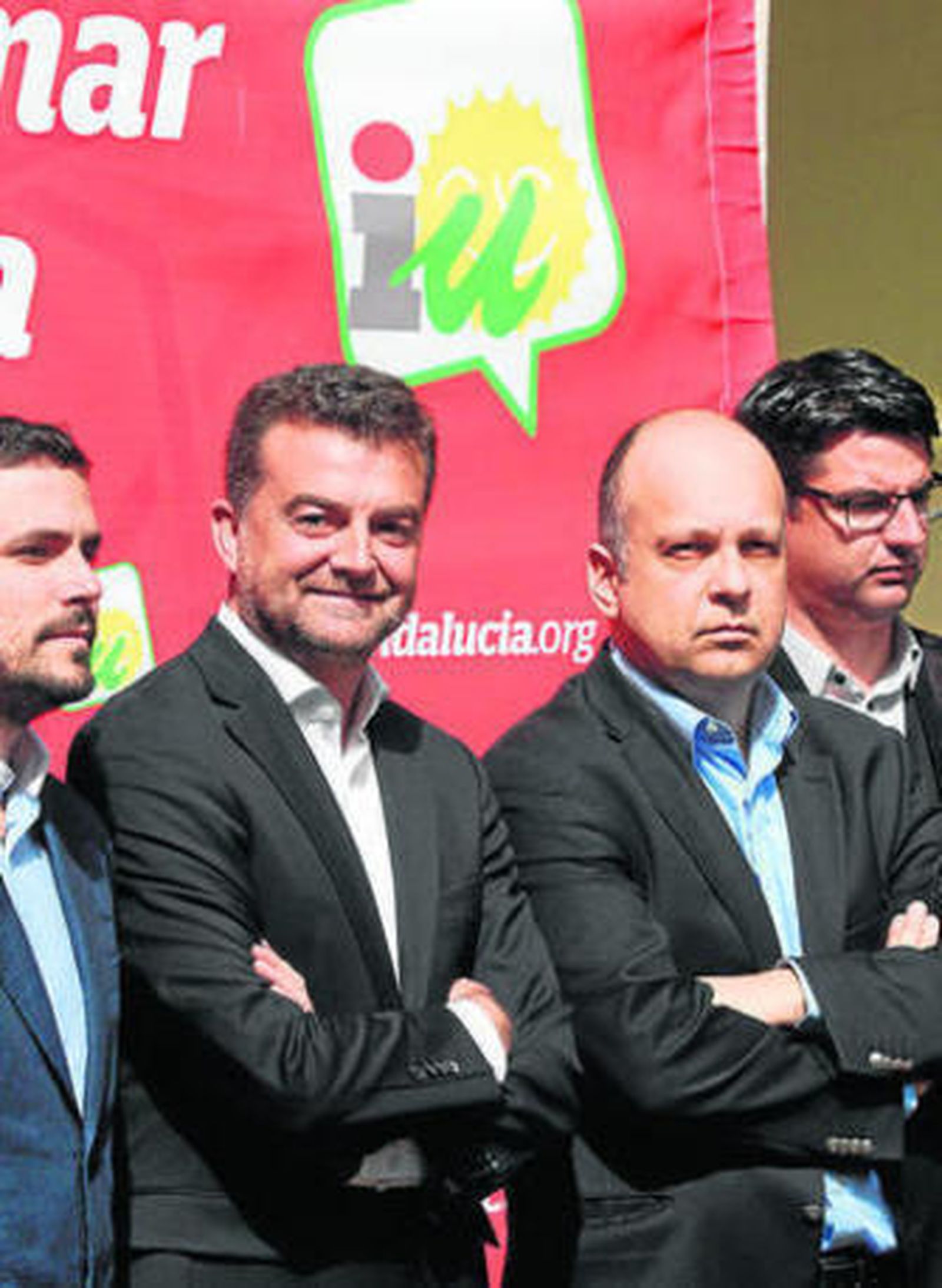 Maíllo, junto a Karagkounis y Garzón, ayer en Córdoba.