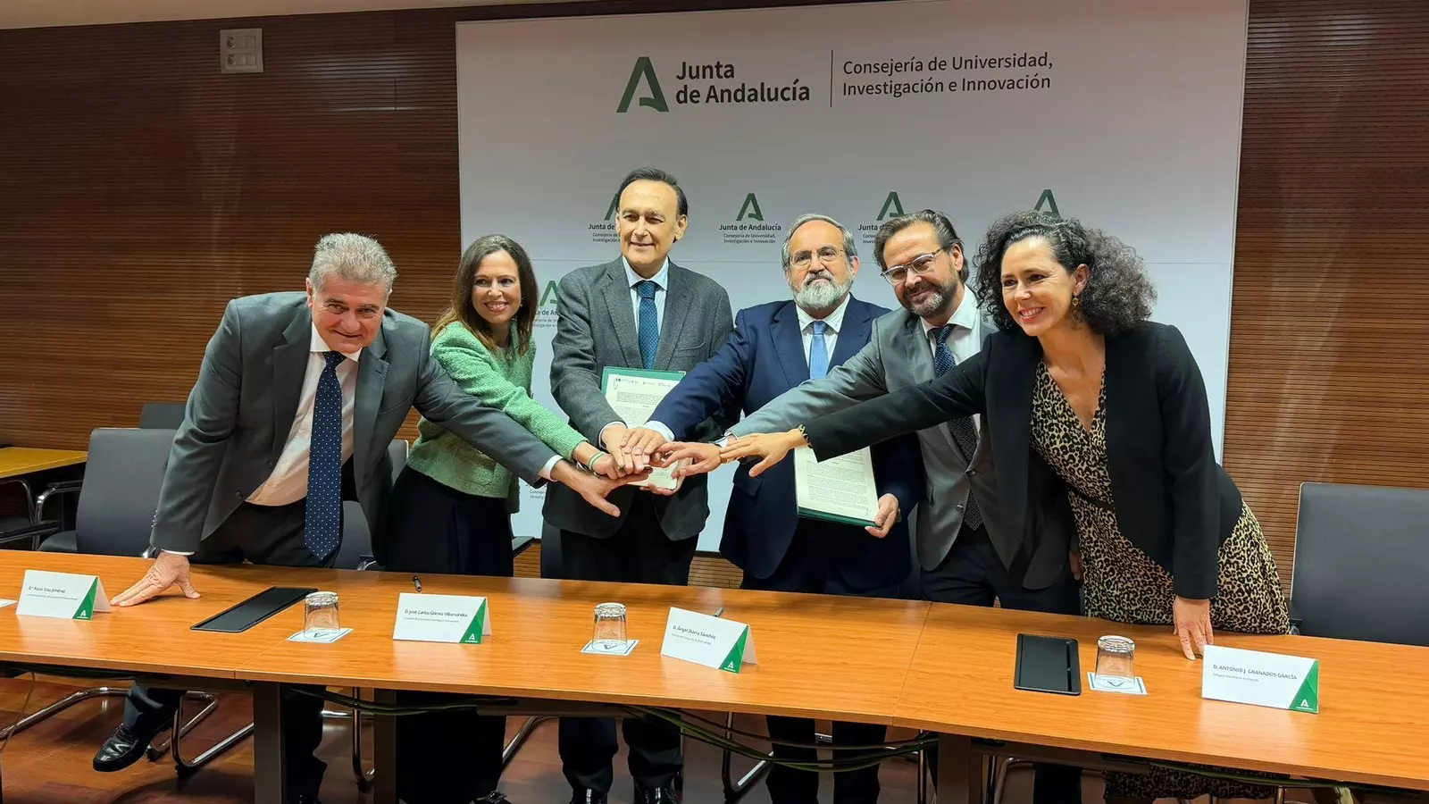 Firma del convenio entre la Junta y el Consorcio IFMIF-DONeS