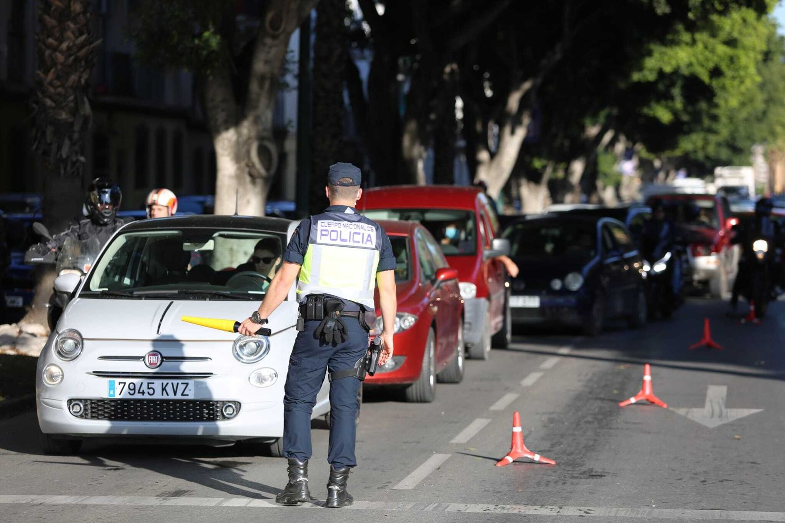 Controles policiales para blindar Málaga tras el cierre perimetral.