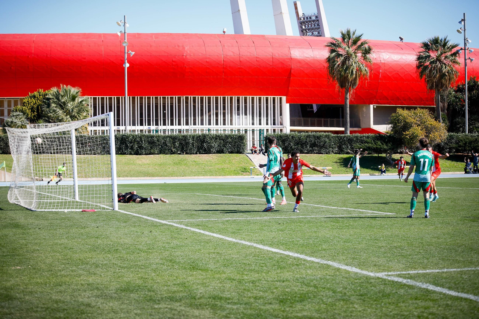 Las imágenes de Segunda RFEF entre Almeria B y recreativo de Granada