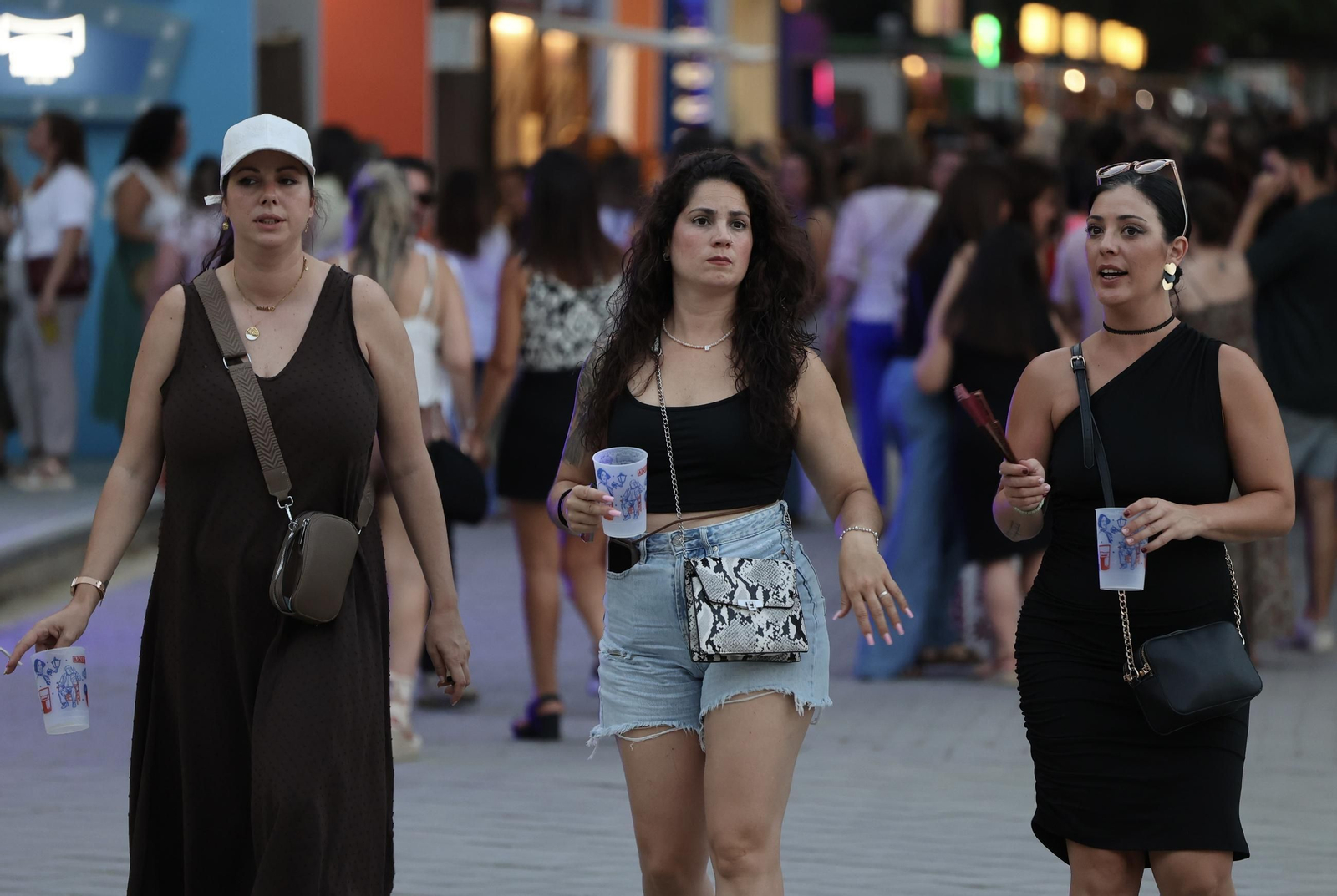 Búscate en las fotos del concierto de Los Caños en Sevilla