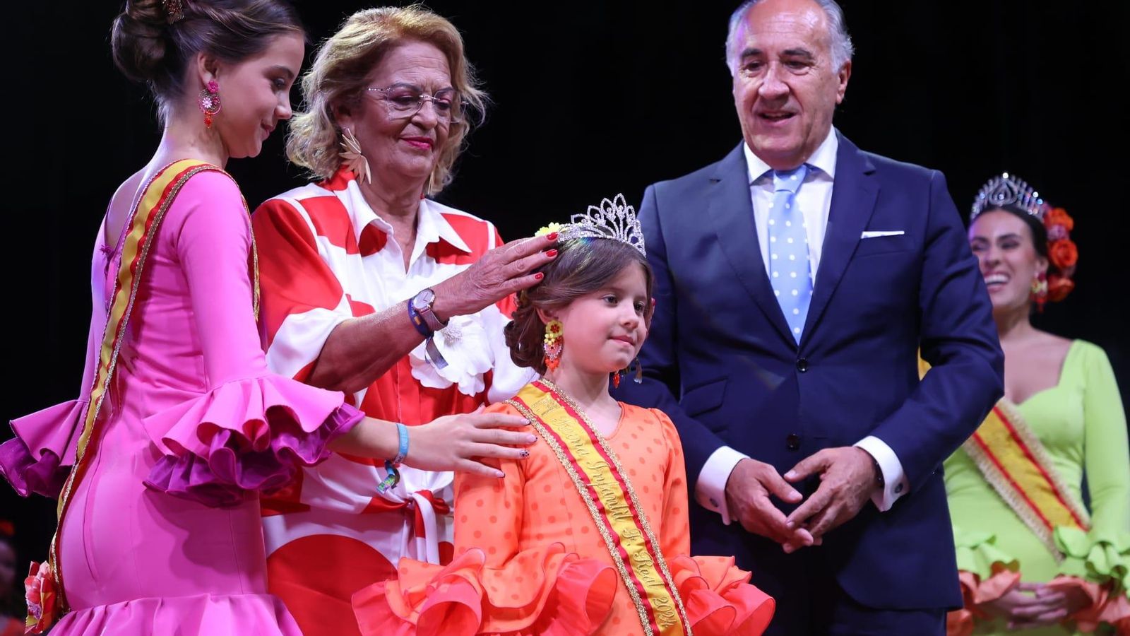 La reina infantil Claudia Campmany.