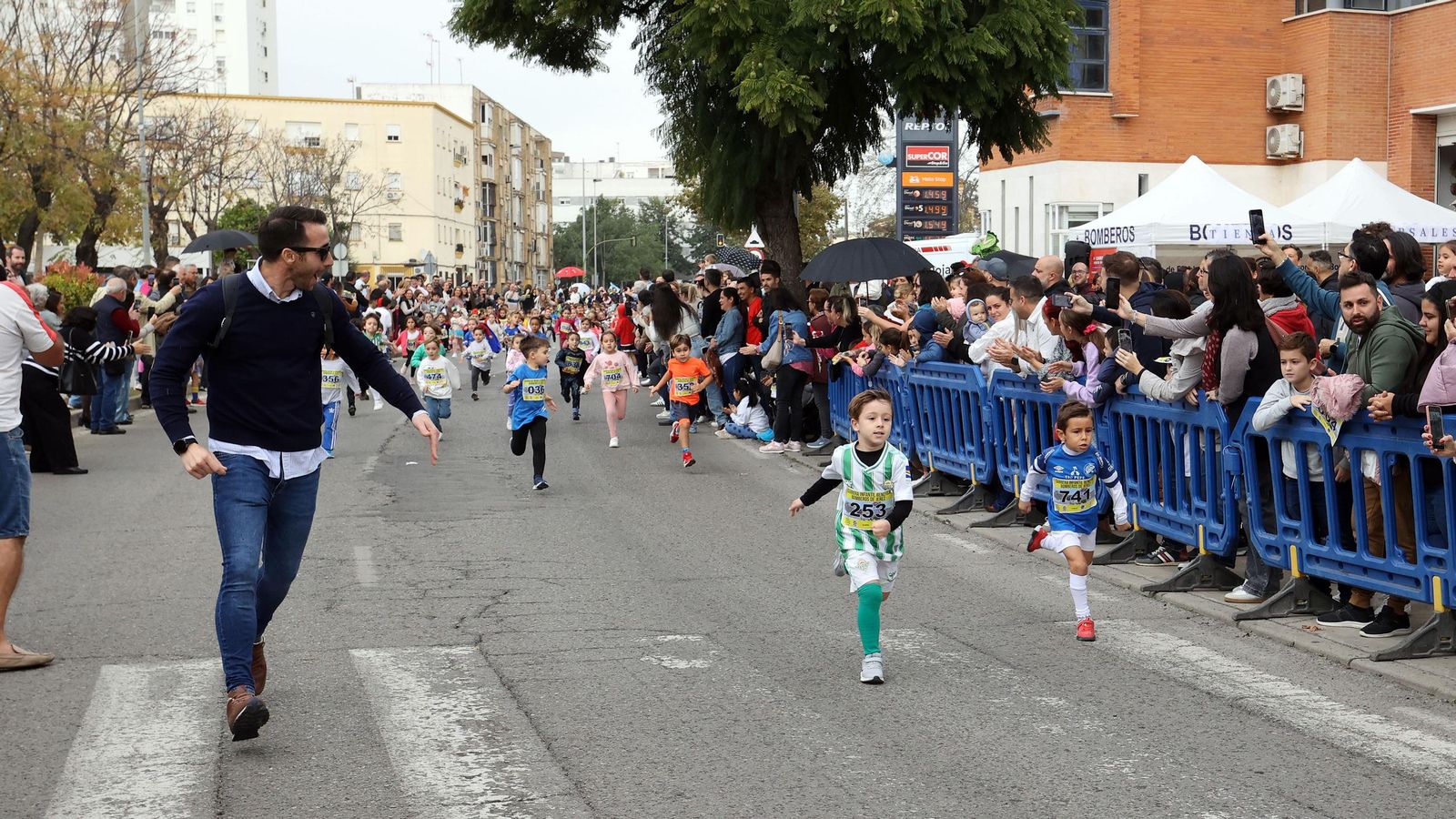 Búscate en la 4ª carrera infantil benéfica Bomberos de Jerez 2024