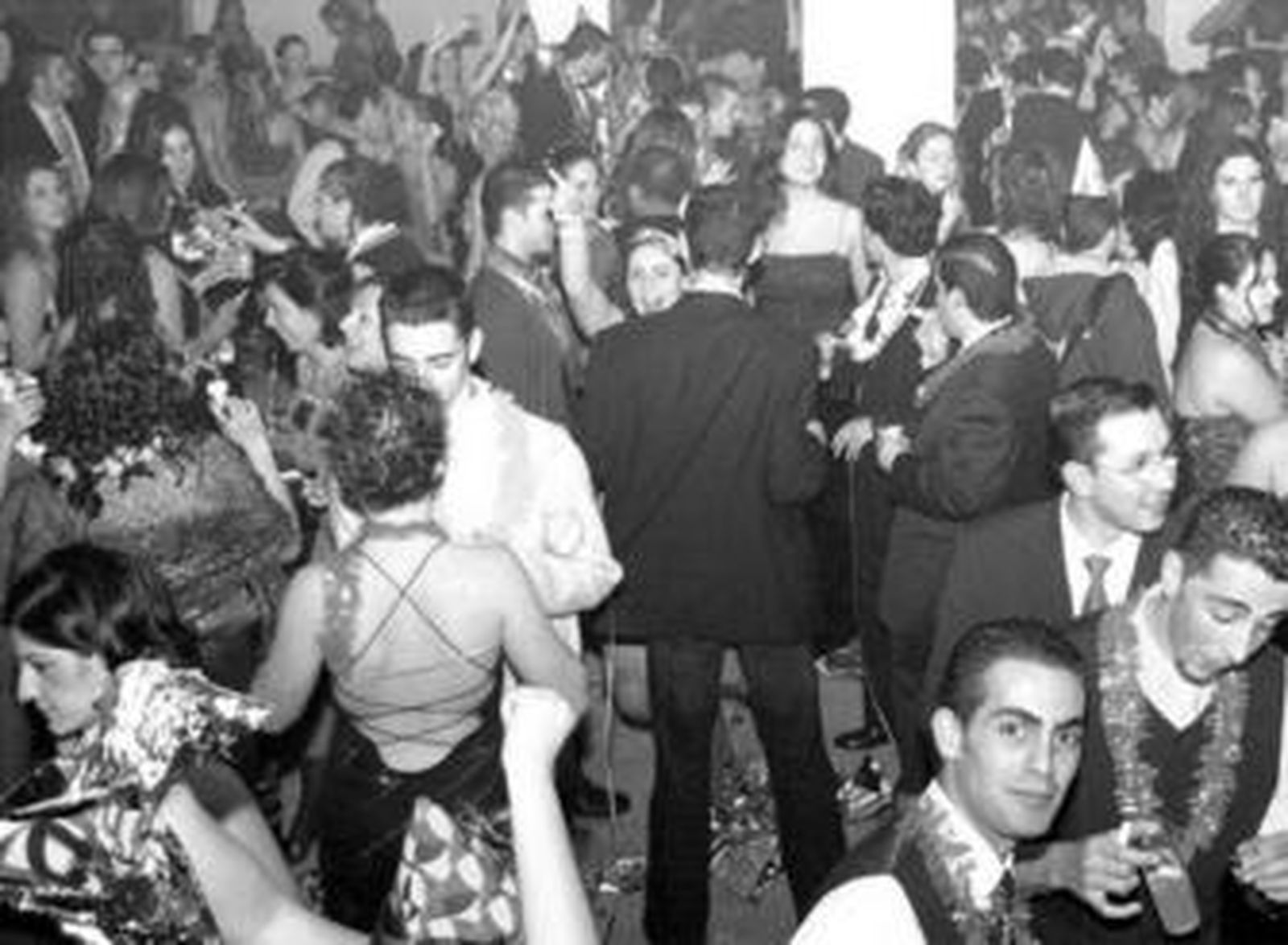 Imagen de la celebración de un cotillón.