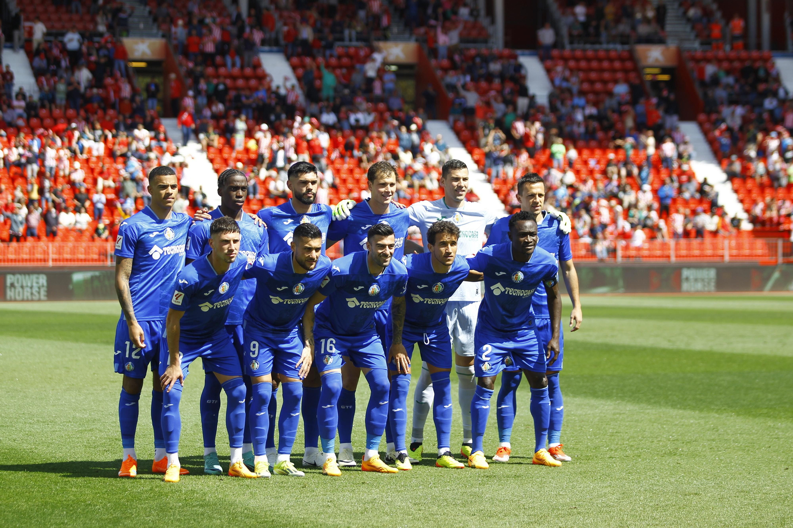 Las imágenes del triste descenso de la UDA ante el Getafe