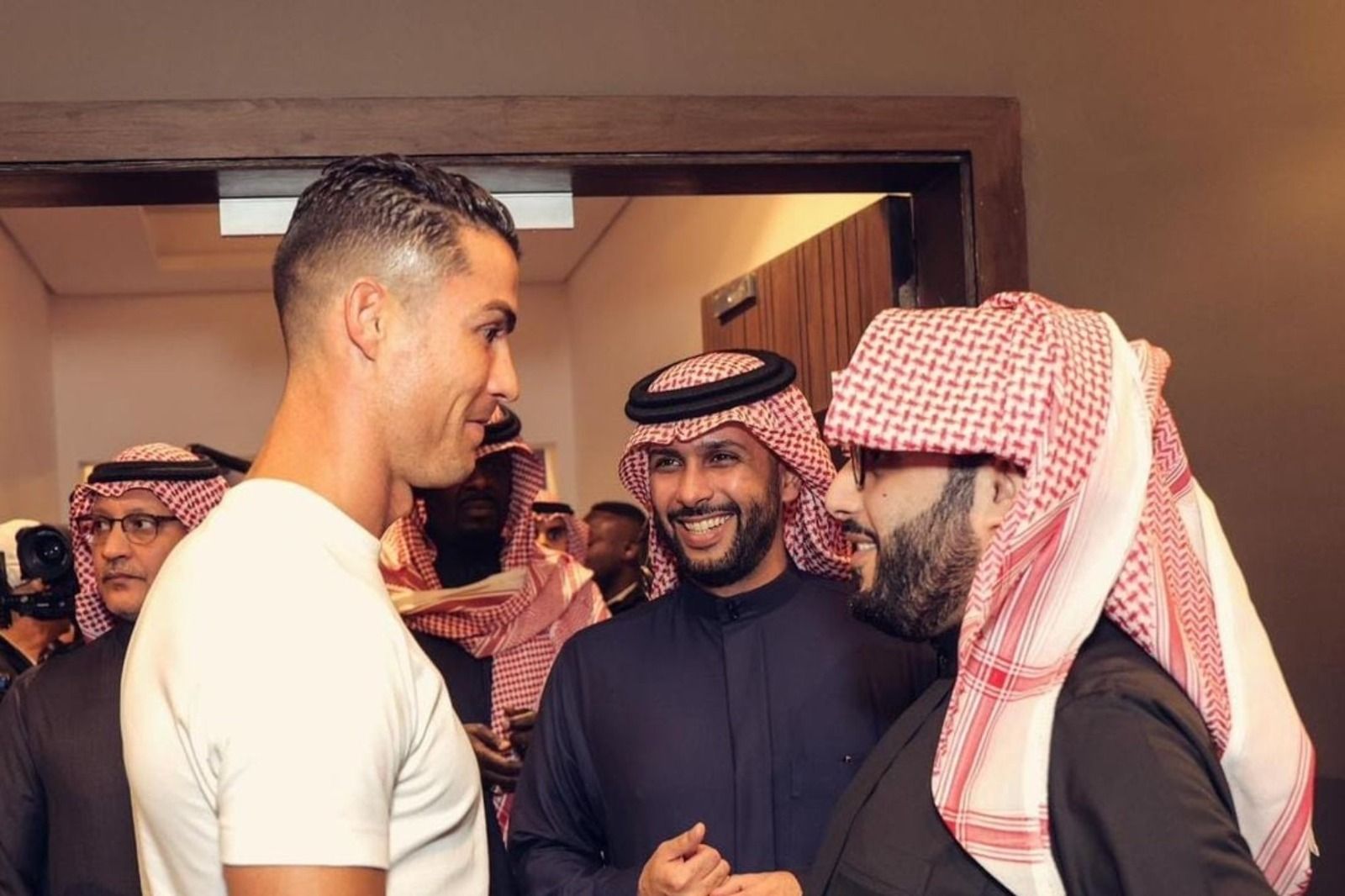 Cristiano, en un encuentro con Al-Khereiji y Al-Sheikh