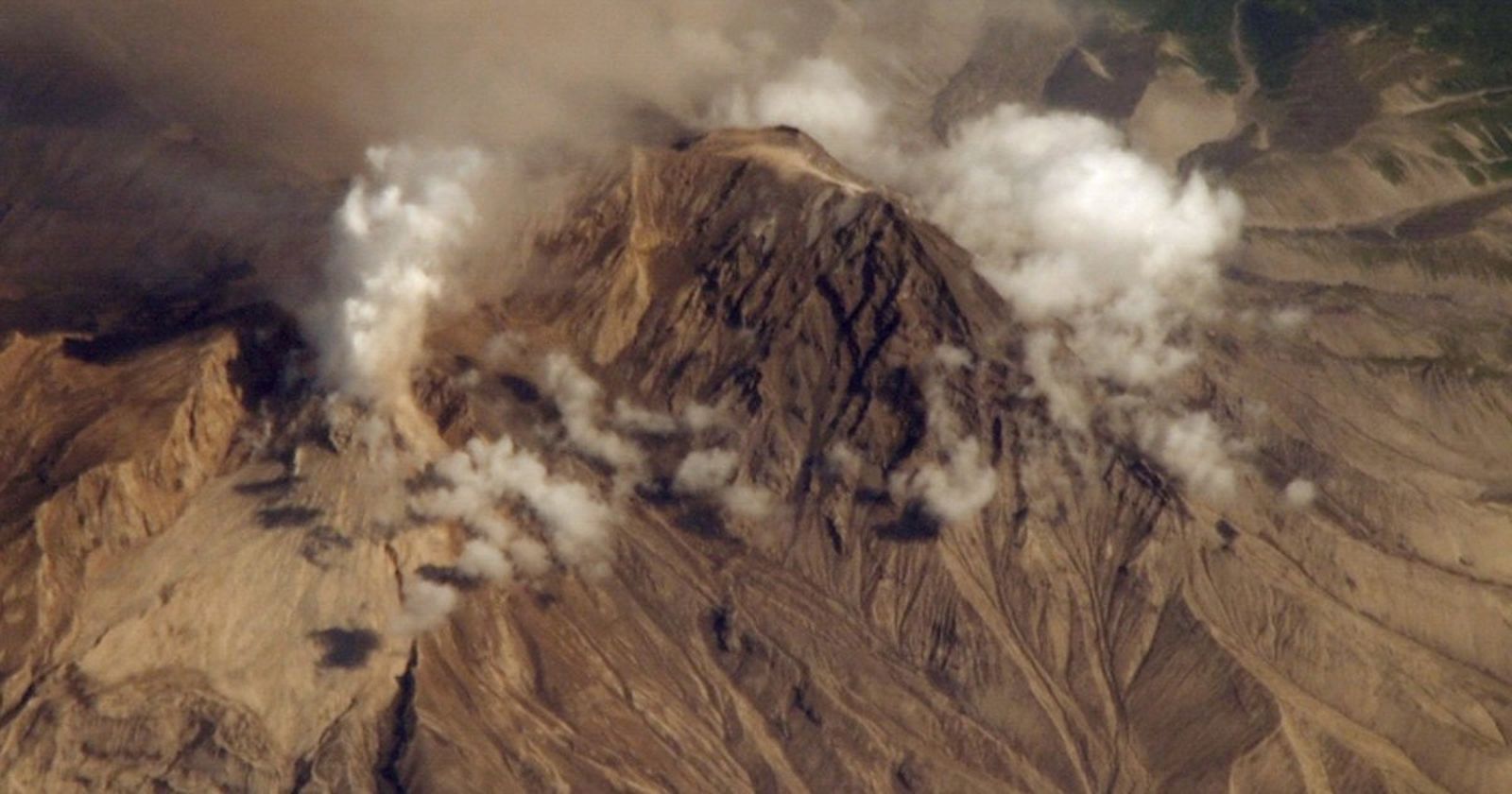 Erupción del volcán Shiveluch en Rusia