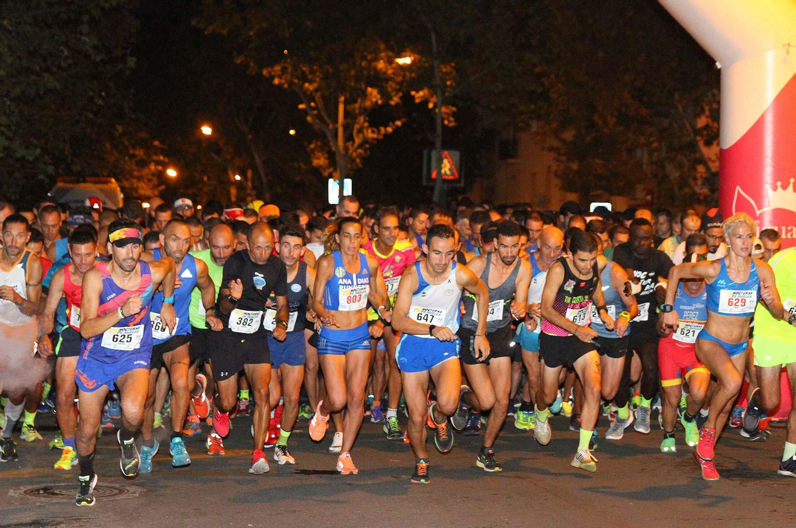 Carrera nocturna en Huelva
