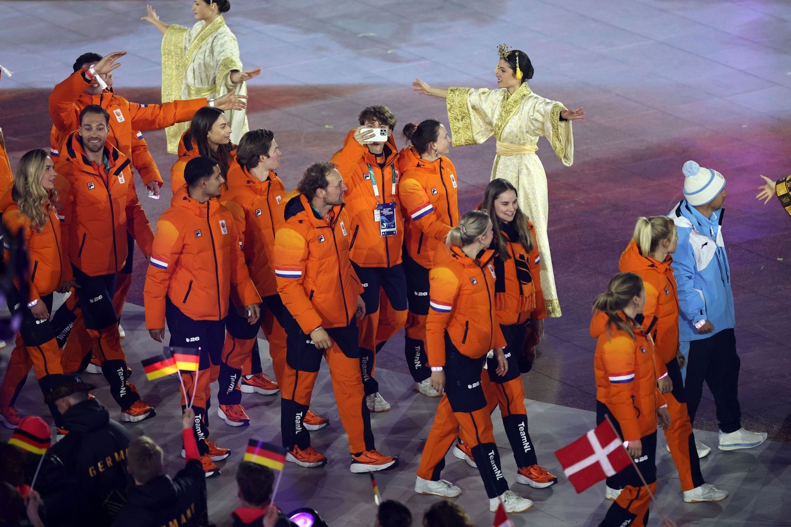 Las mejores fotos de los Juegos Olímpicos de invierno Milán Cortina d'Ampezzo 2026 | Ceremonia de clausura y jornada 17 y última