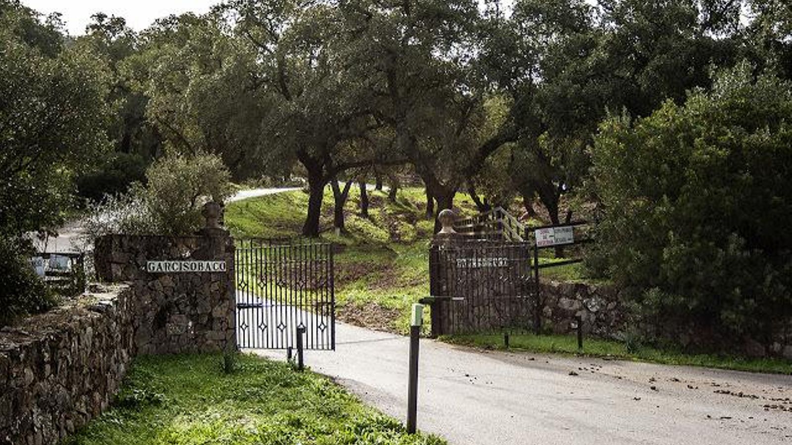 Entrada a la finca Garcisobaco.