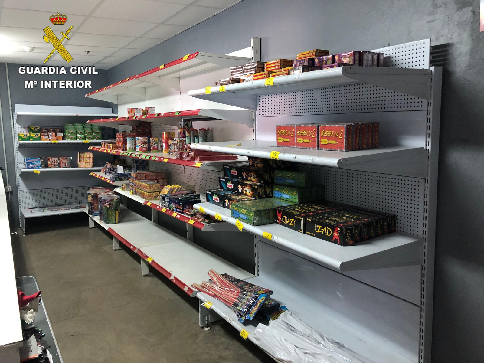 Artículos de pirotecnia intervenidos.