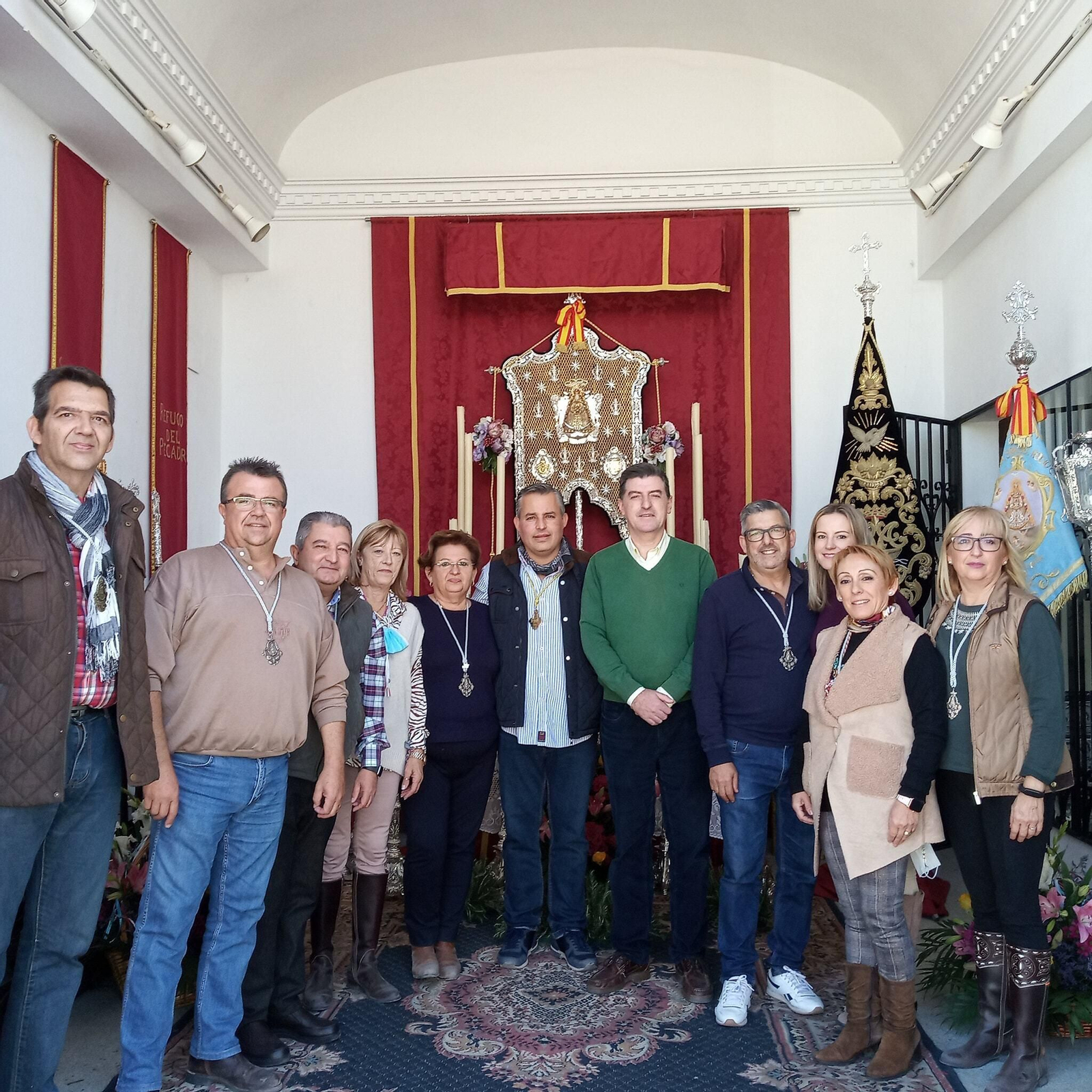 El presidente de la Matriz, Santiago Padilla, visitó a la Hermandad de Almería.