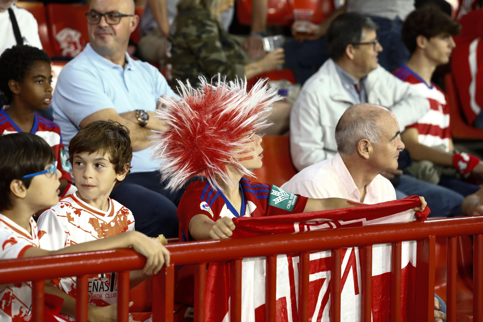 Encuéntrate en Los Cármenes en el partido del Granada CF ante el Girona
