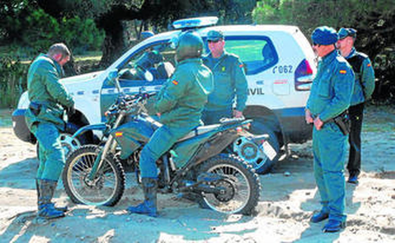 Efectivos del Seprona onubense, en plenas tareas de seguridad.