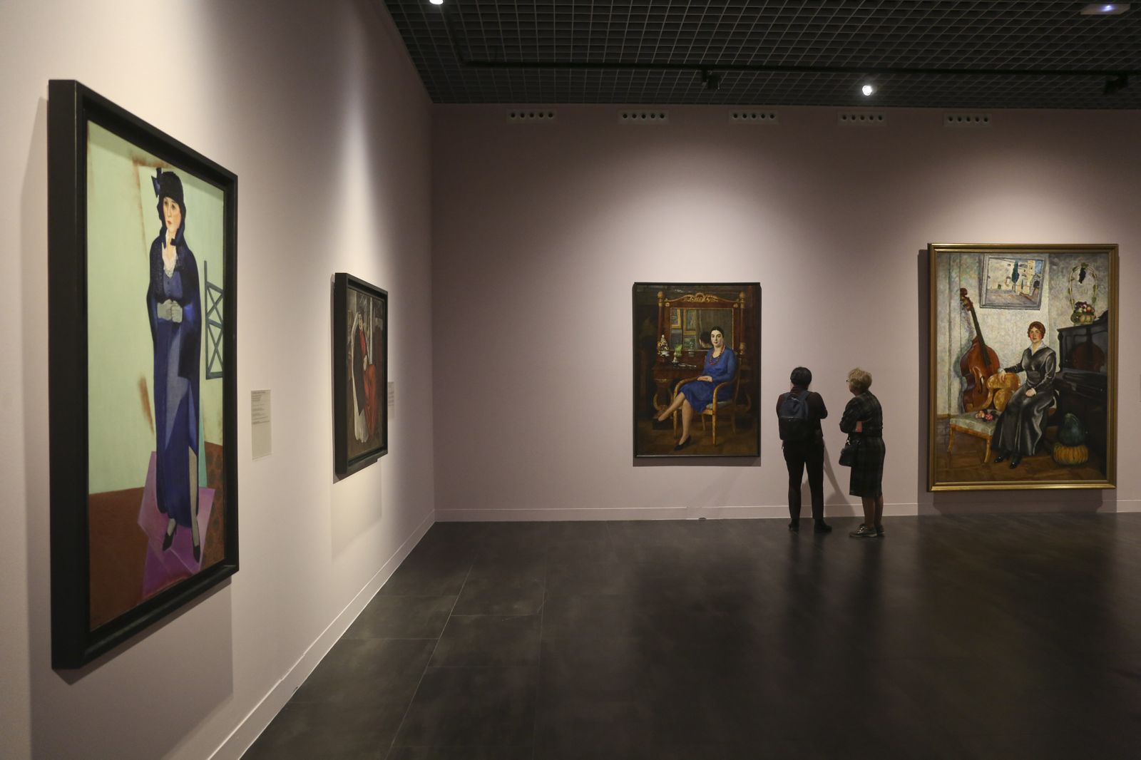 Presentación de las exposiciones de 'Santas, reinas y obreras', 'Libres y decisivas' y 'Krystryna Gmurzynska'