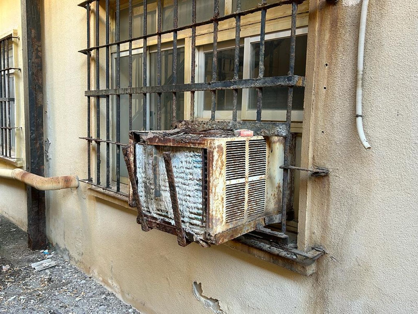 En el edificio de los sindicatos hay zonas que requieren una actuación muy urgente