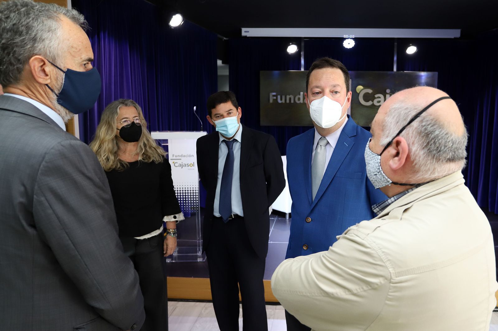 Imágenes del Foro Gerardo Rojas, con la participación de Antonio Lozano García