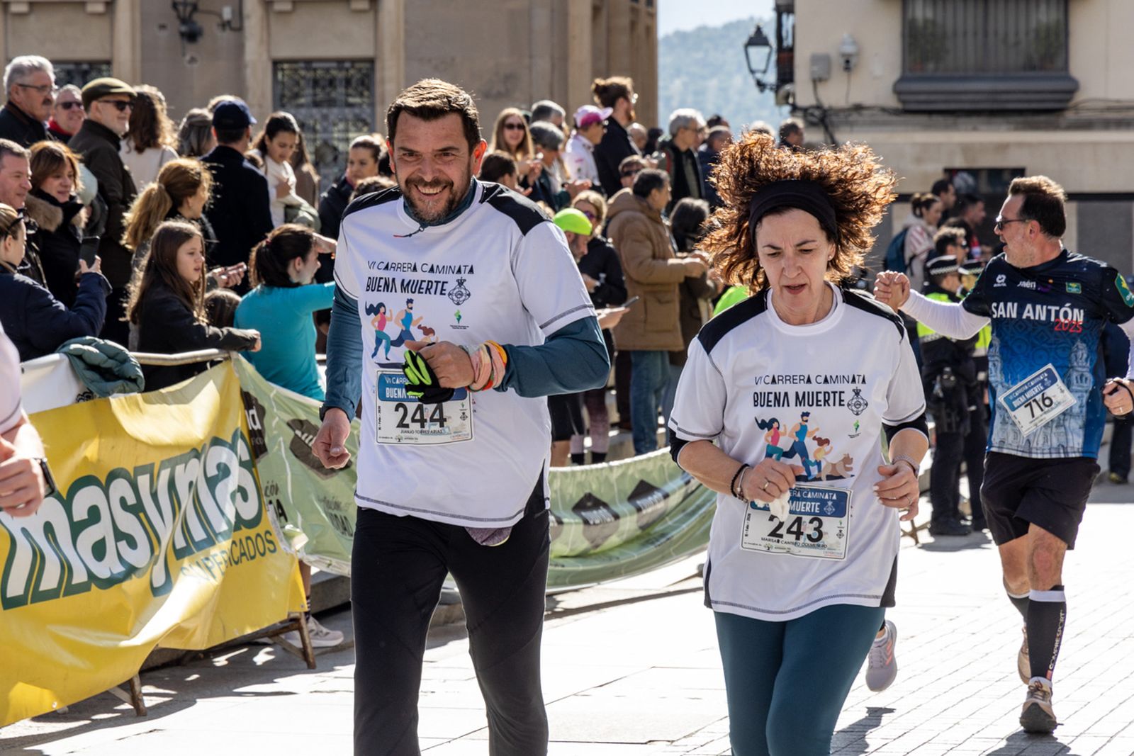 En imágenes: deporte y solidaridad se dan la mano en la VI Carrera-Caminata de la Hermandad de la Buena Muerte (2)