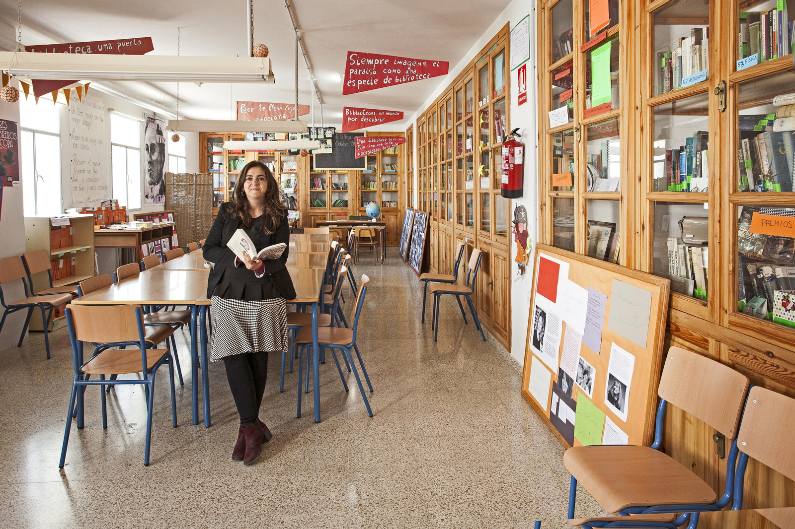 Pilar Mesa, responsable de la biblioteca del IES Emilio Muñoz de Cogollos Vega.