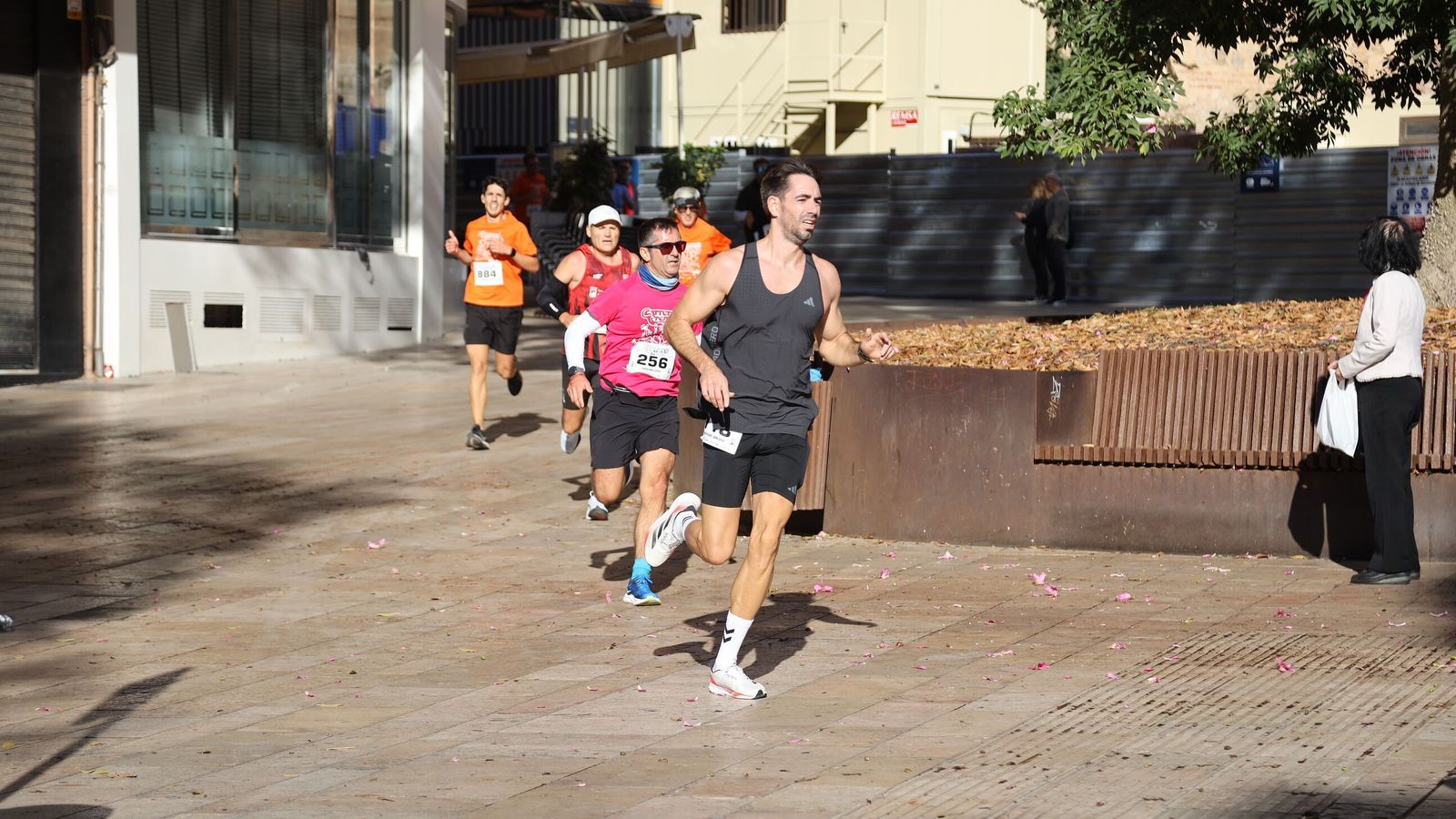 Búscate en las fotos de la Carrera de la Prensa en Málaga