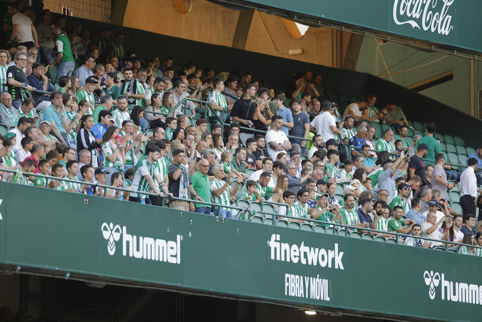 Búscate en las fotos del Betis-Rayo