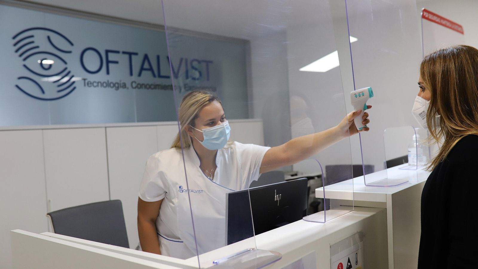 Toma de temperatura en Oftalvist.