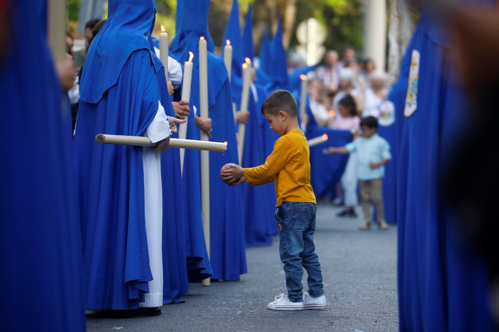 Martes Santo en Córdoba: la procesión del Prendimiento, en imágenes