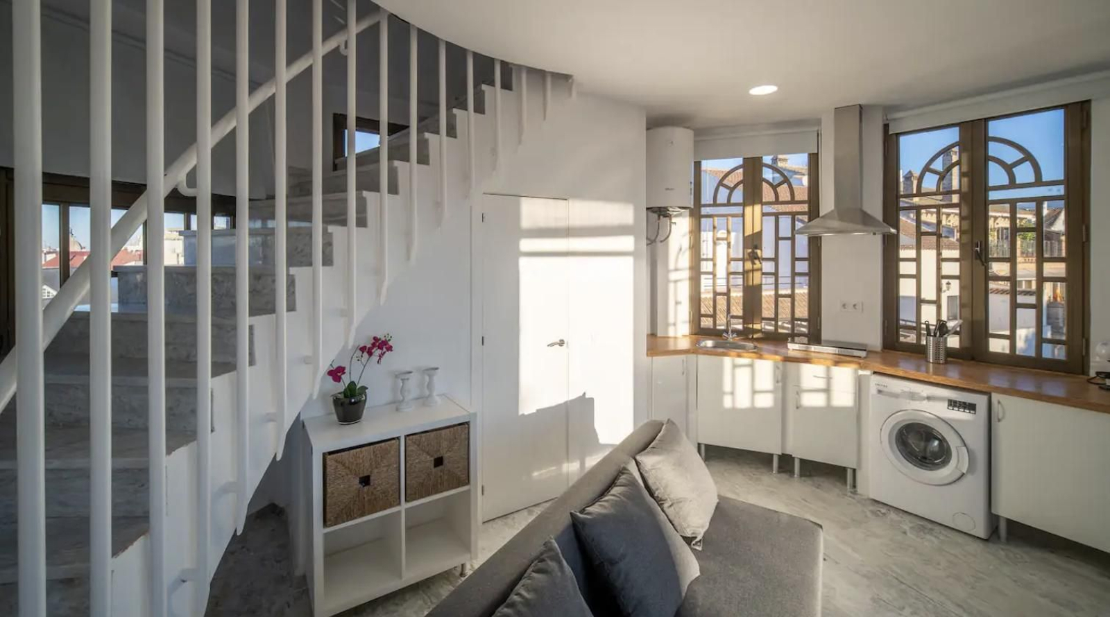 ¿Te gustaría alojarte en la cúpula del antiguo Hotel París de Huelva?