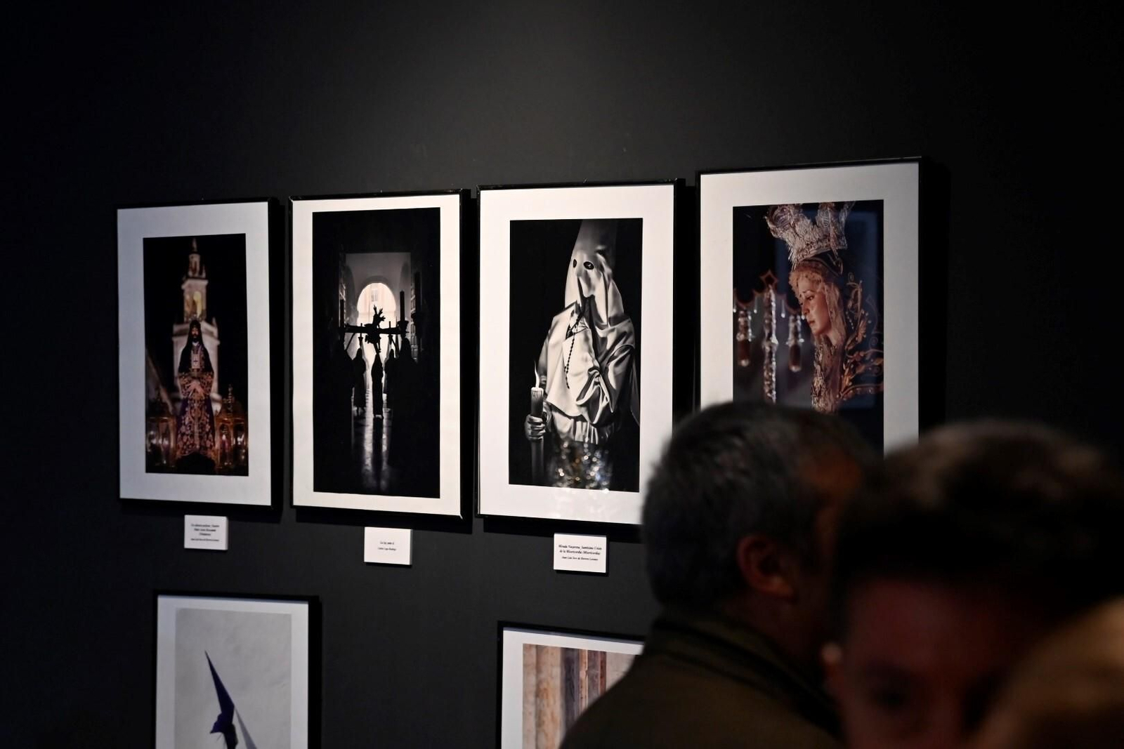 La exposición de las cofradías de Córdoba en la Fundación Cajasol, en imágenes