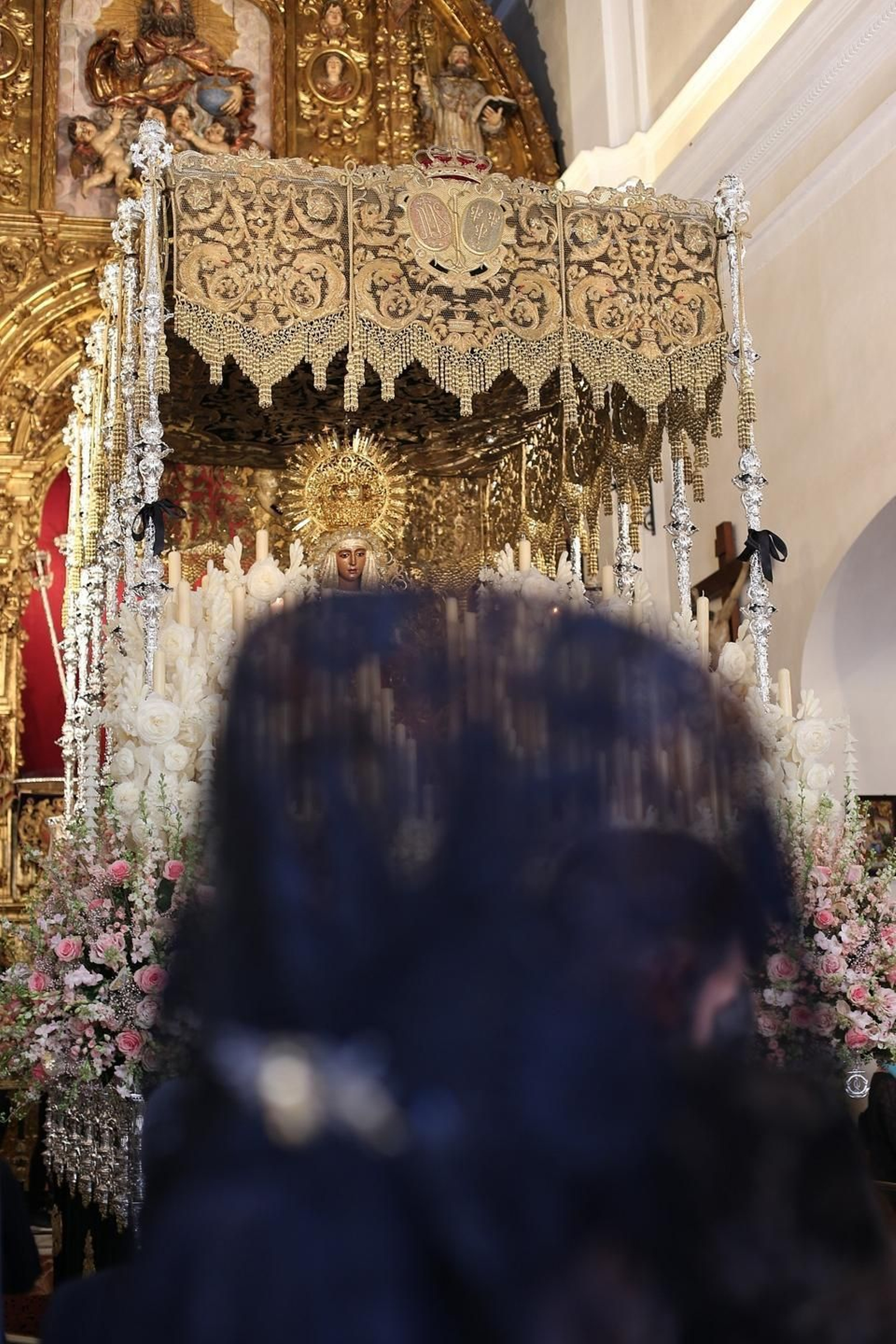 Visita a la capilla de los Marineros en la mañana del Jueves Santo.