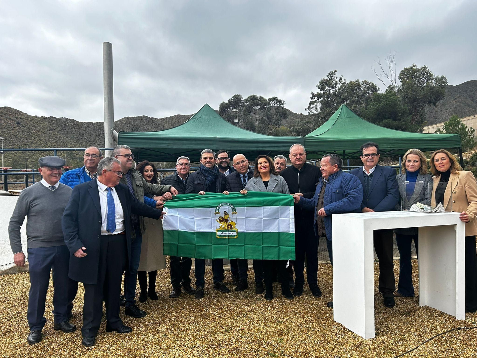 La consejera junto a alcaldes del Levante y el Almanzora, ayer.