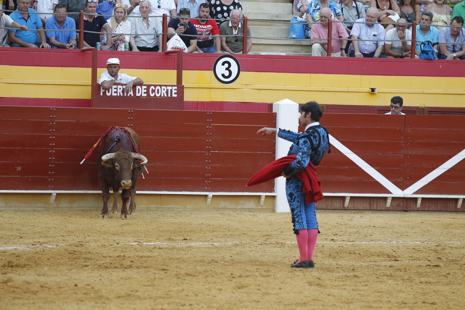Fotogalería corrida de toros Roquetas de Mar. El Fandi, Castella, Cayetano.