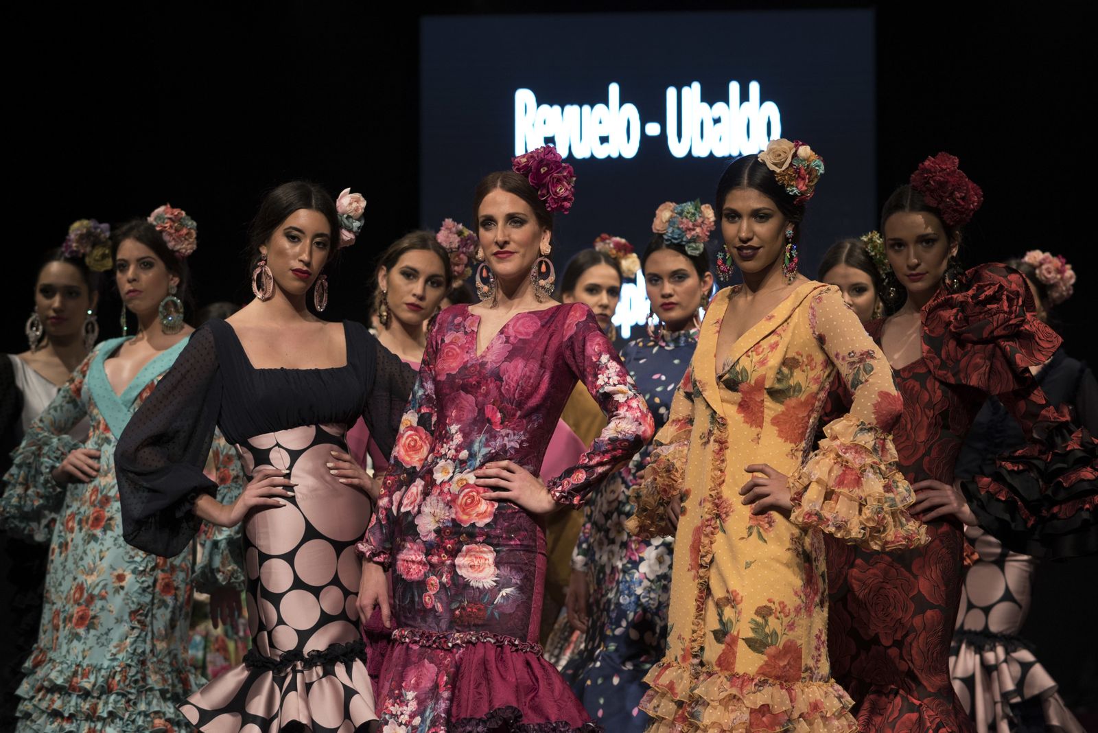 Modelos en una edición anterior de 'Huelva Flamenca'.