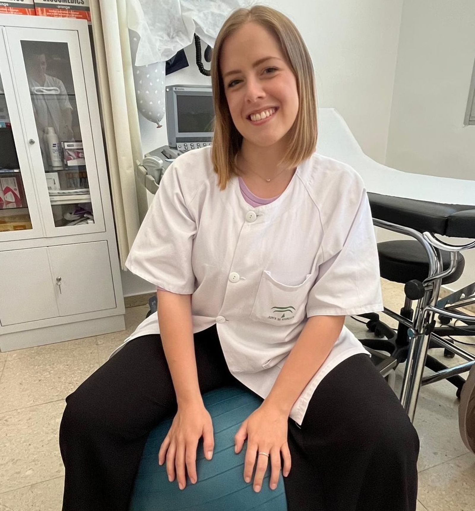 María García, enfermera con dos años de especialidad en matrona