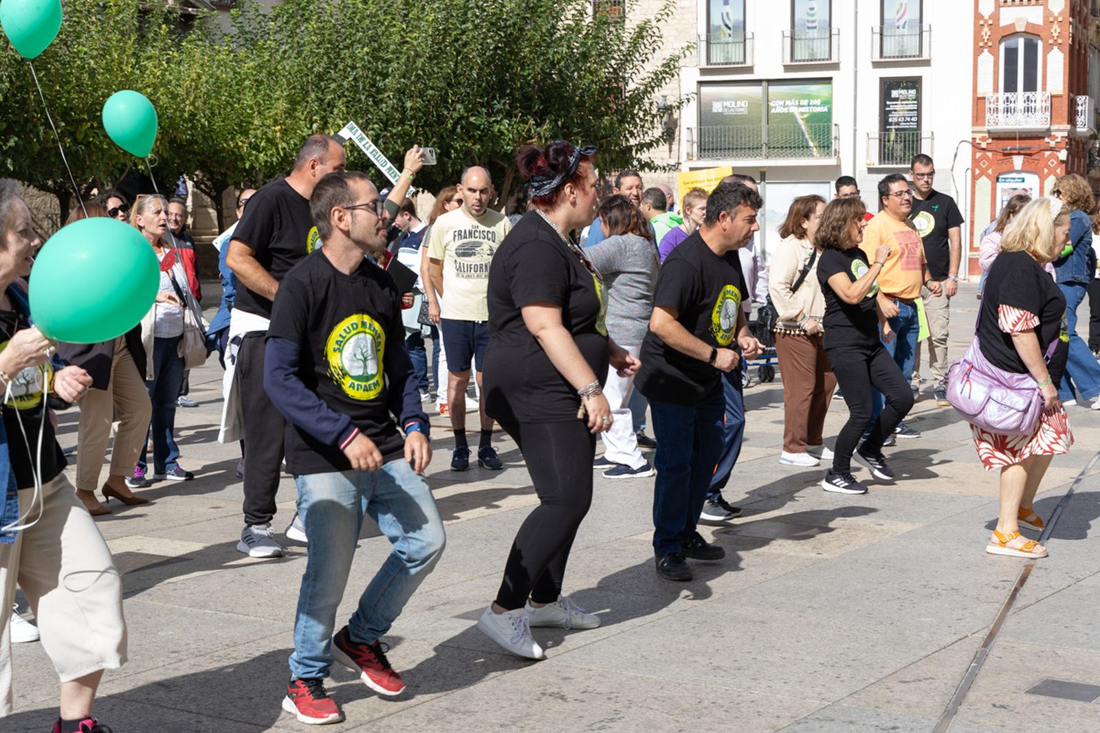 Marcha organizada con motivo del Día Mundial de la Salud Mental, en imágenes