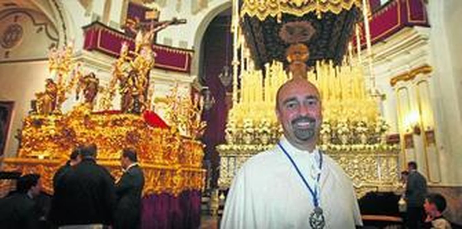 David Valero el pasado lunes ante los pasos del Cristo de la Misericordia y la Virgen de las Penas.