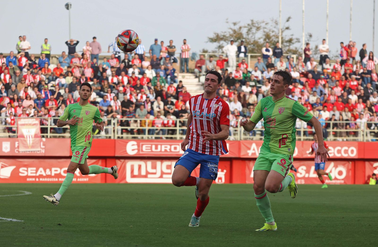 Las mejores fotos del Algeciras - Málaga de Primera RFEF
