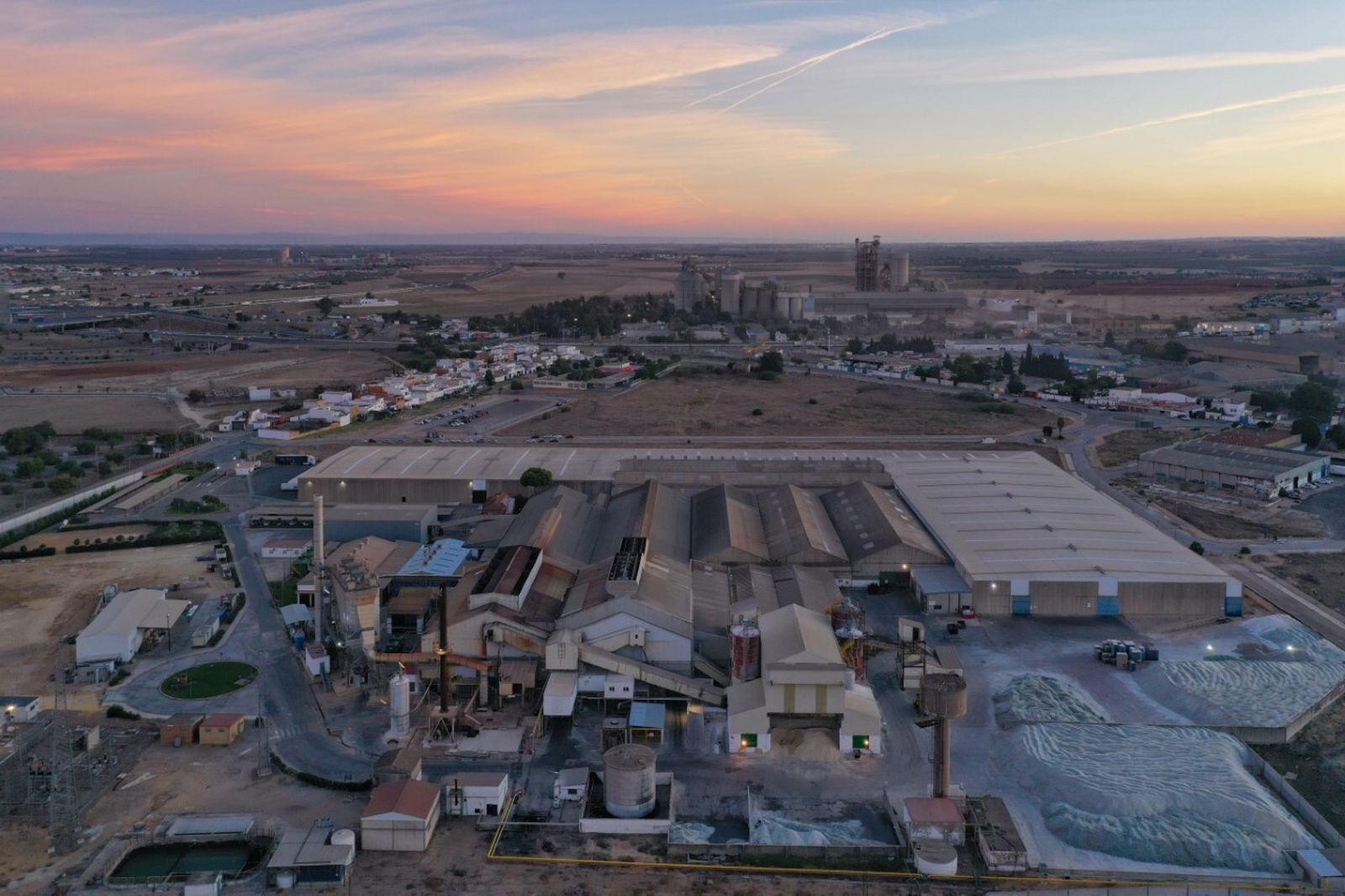 Una vista aérea de la planta de O-I Glass en Alcalá de Guadaíra.