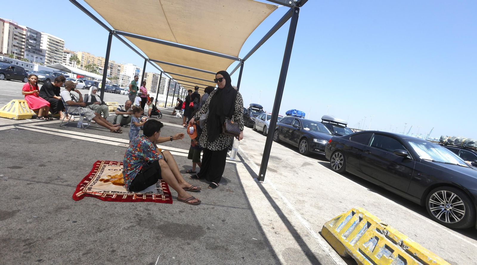 Las fotos del sábado más concurrido en la Operación paso del Estrecho en Algeciras