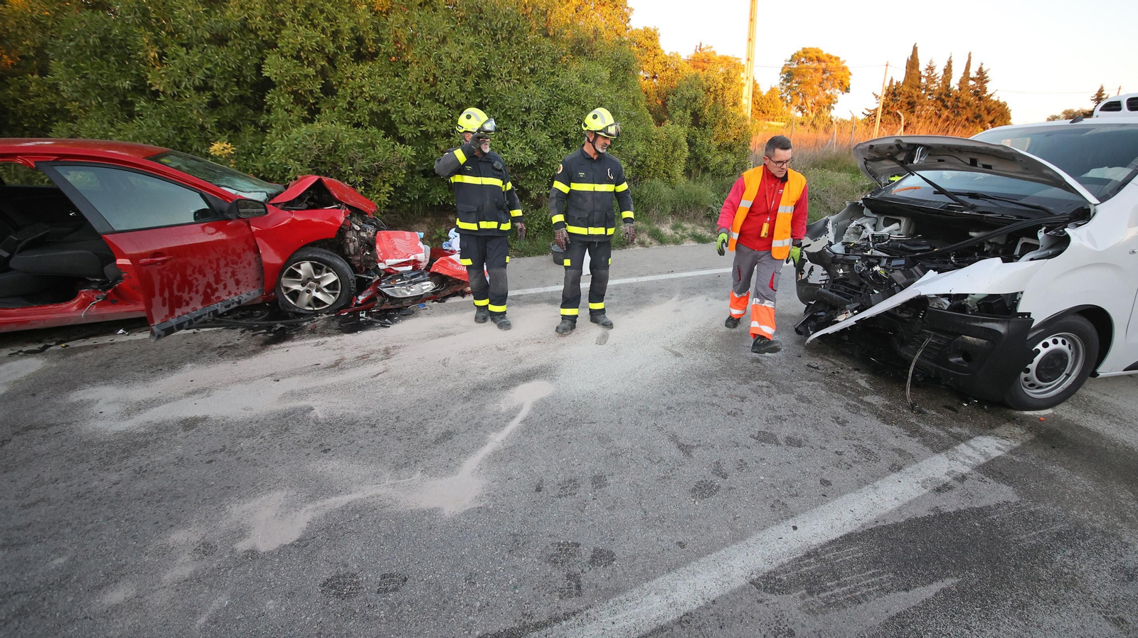 Grave accidente de tráfico en la carretera de Cartuja en Jerez