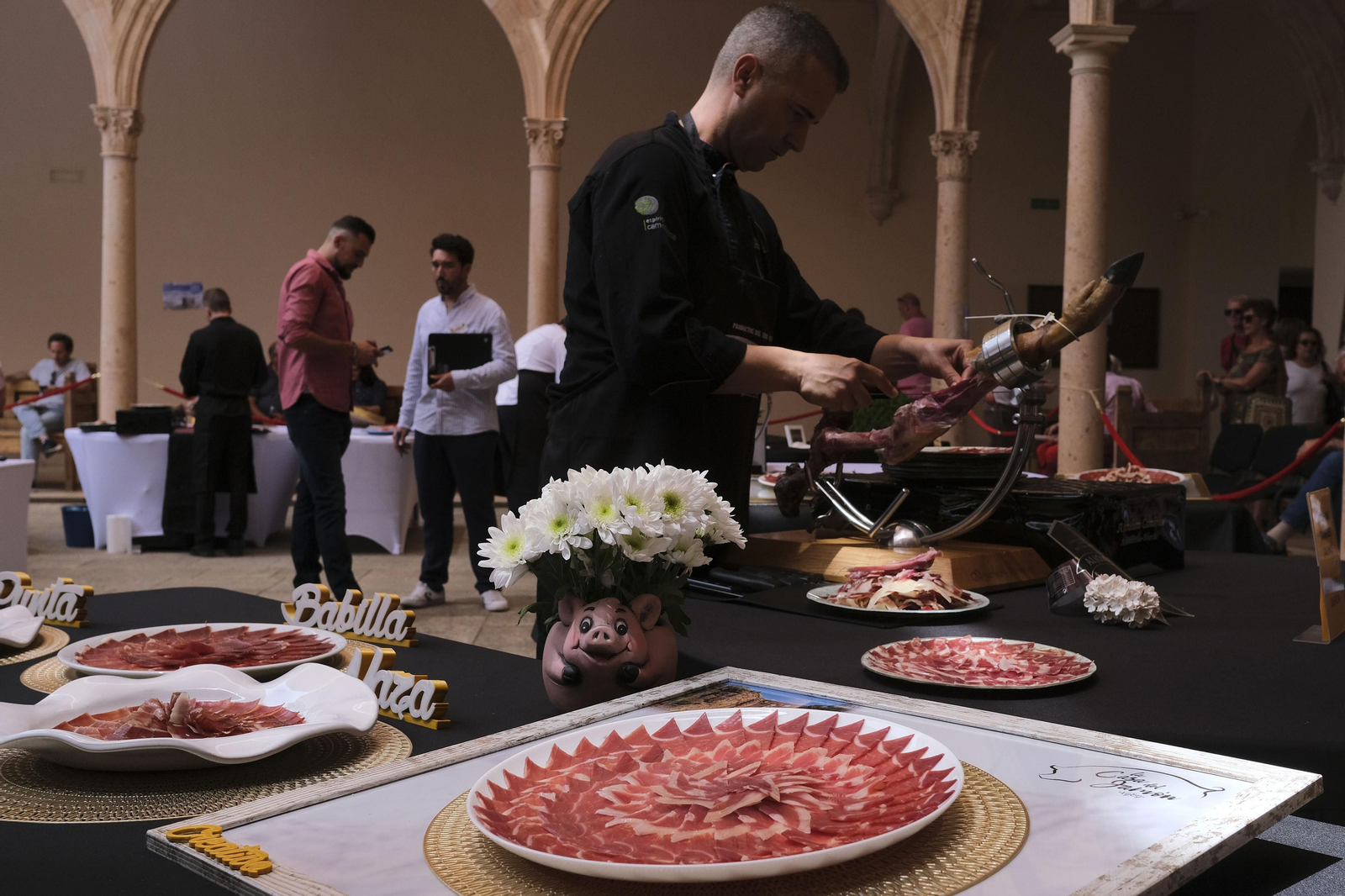 Concurso nacional de cortadores de jamón de Ronda, en fotos.