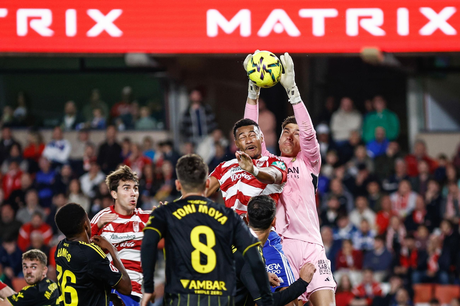Las mejores imágenes de la victoria del Granada CF ante el Zaragoza