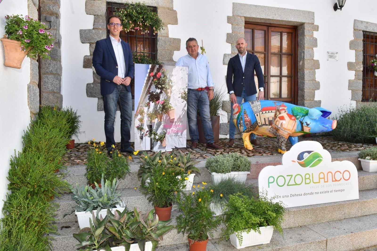 Santiago Cabello, Manuel Cabrera  y Eduardo Lucena, en la presentación del proyecto